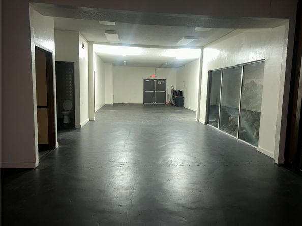 7555 Morley Street, Houston TX 77061