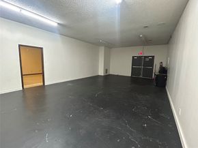 7555 Morley Street, Houston TX 77061