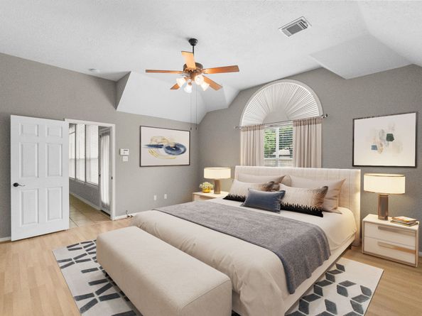 31 Trilling Bird Place, The Woodlands TX 77384