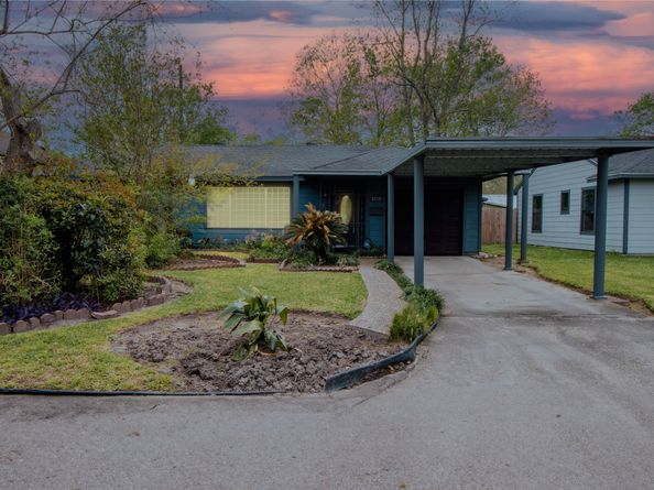 6038 Belcrest Street, Houston TX 77033