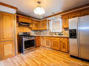 6038 Belcrest Street, Houston TX 77033