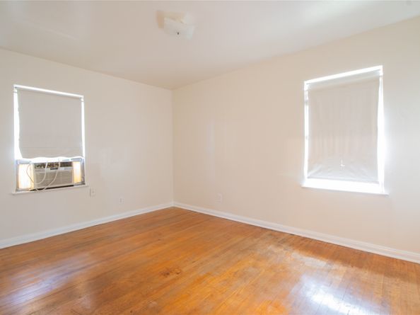 6038 Belcrest Street, Houston TX 77033