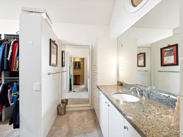 4013 Ella Lee Lane, Houston TX 77027