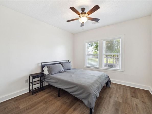 1801 Hussion Street, Houston TX 77003