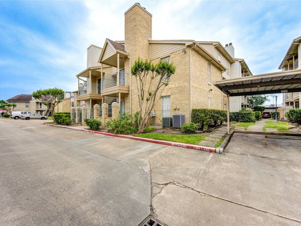 12550 Whittington Drive 404, Houston TX 77077