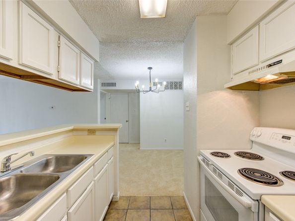 12550 Whittington Drive 404, Houston TX 77077