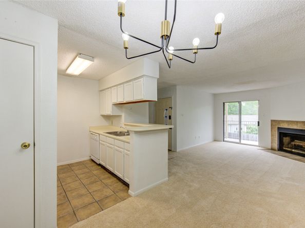 12550 Whittington Drive 404, Houston TX 77077