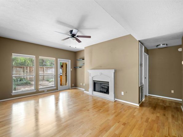 150 N Magnolia Pond Place, The Woodlands TX 77381