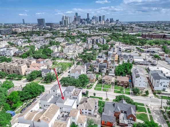 4707 Jackson Street, Houston TX 77004