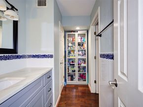 840 Threadneedle Street E 208, Houston TX 77079
