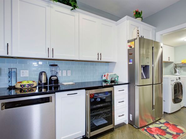 840 Threadneedle Street E 208, Houston TX 77079
