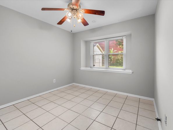 1326 Twin Falls Road, Houston TX 77088