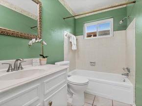 1326 Twin Falls Road, Houston TX 77088