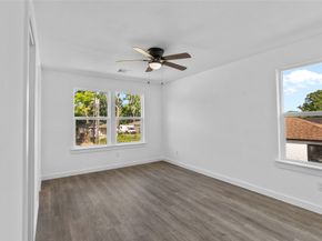 7613 Shotwell Street, Houston TX 77016
