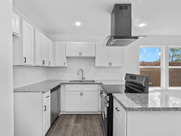 7613 Shotwell Street, Houston TX 77016
