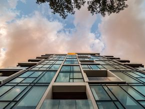 5104 Caroline Street 702, Houston TX 77004