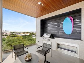 5104 Caroline Street 702, Houston TX 77004