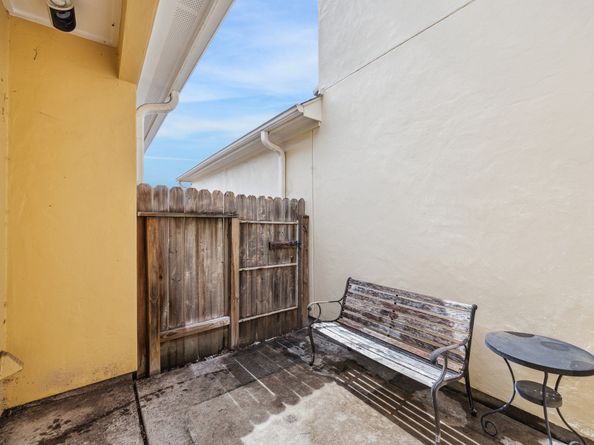 2026 PALM FOREST Lane, Houston TX 77077