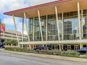 201 Main Street 3H, Houston TX 77002