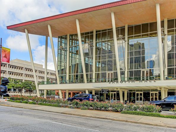 201 Main Street 3H, Houston TX 77002