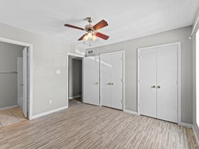 9090 S Braeswood Boulevard 21, Houston TX 77074