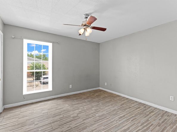 9090 S Braeswood Boulevard 21, Houston TX 77074