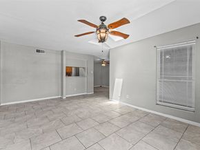 9090 S Braeswood Boulevard 21, Houston TX 77074