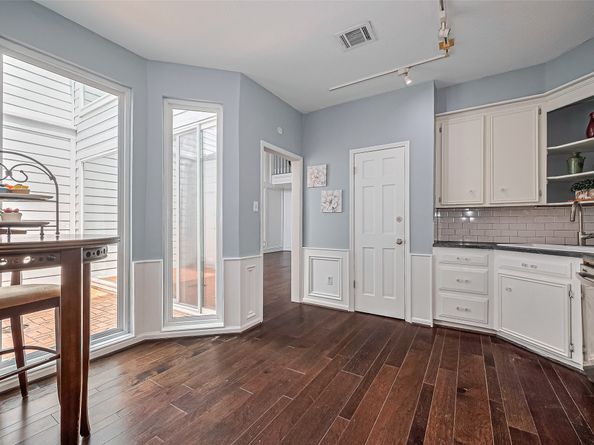4305 Westheimer Road, Houston TX 77027