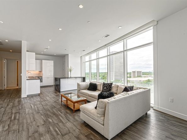 4521 San Felipe Street 1203, Houston TX 77027