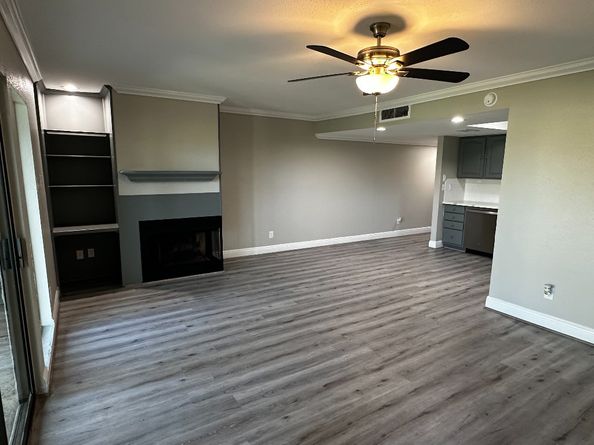 4444 Victory Drive 1311, Houston TX 77088