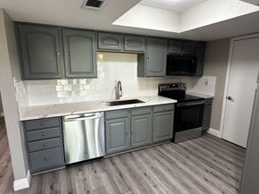 4444 Victory Drive 1311, Houston TX 77088