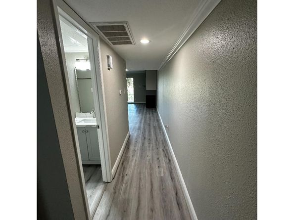 4444 Victory Drive 1311, Houston TX 77088