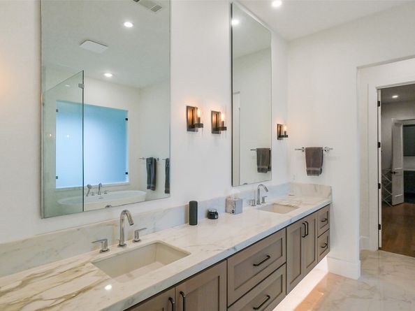 1410 Indiana Street, Houston TX 77006