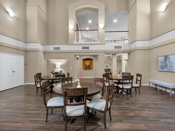 2815 Kings Crossing Drive 102, Houston TX 77345