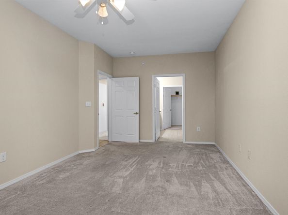 2815 Kings Crossing Drive 102, Houston TX 77345