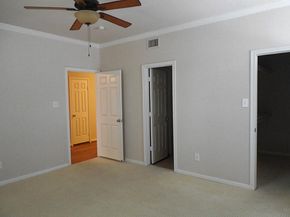 2255 Braeswood Park Drive 218, Houston TX 77030