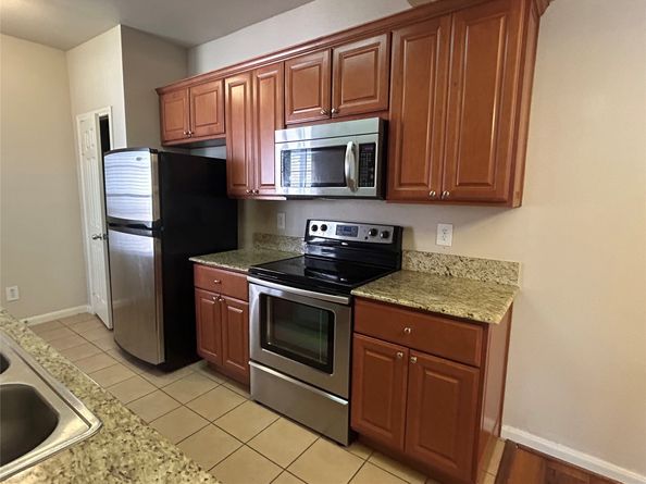 2255 Braeswood Park Drive 218, Houston TX 77030