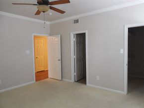 2255 Braeswood Park Drive 218, Houston TX 77030