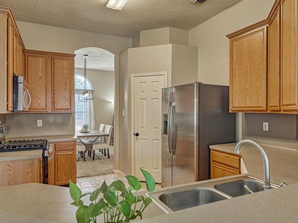 7430 Stonesfield Place, Spring TX 77389