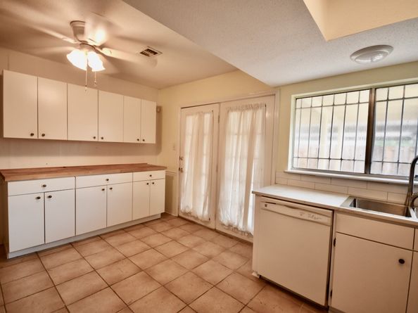 6442 Bankside Drive 36, Houston TX 77096