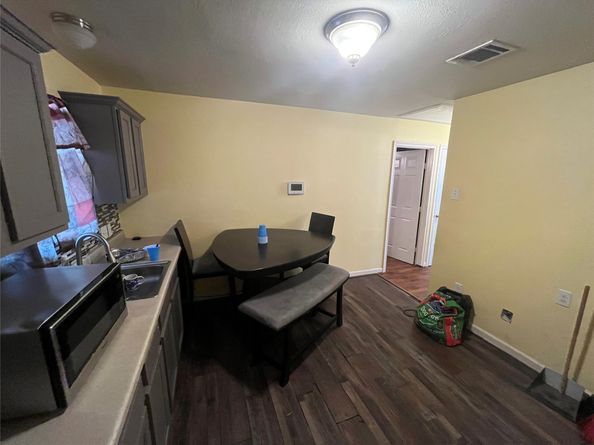 2705 Brewster Street, Houston TX 77026