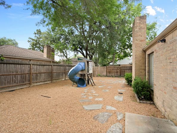 310 W Fair Harbor Lane, Houston TX 77079