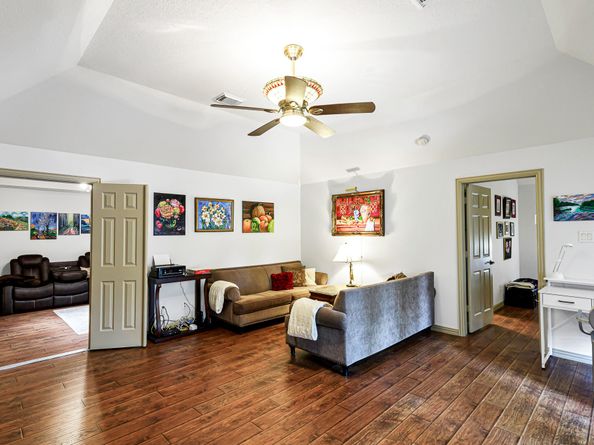 62 N Emory Bend Place, Shenandoah TX 77381