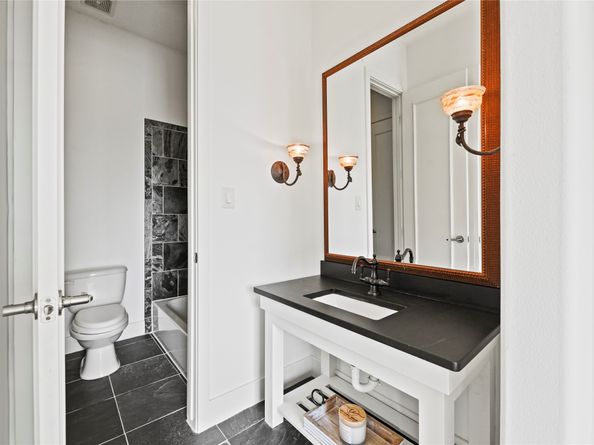 624 Harold Street, Houston TX 77006