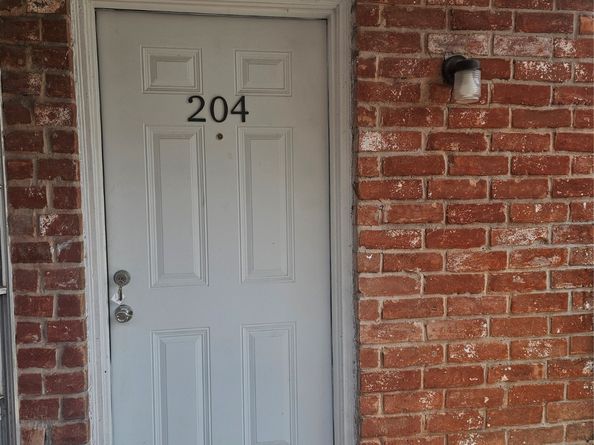 9201 Clarewood Drive 204, Houston TX 77036