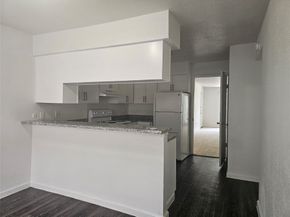 9201 Clarewood Drive 204, Houston TX 77036