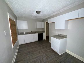 5835 Southseas Street, Houston TX 77033