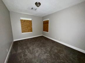 5835 Southseas Street, Houston TX 77033