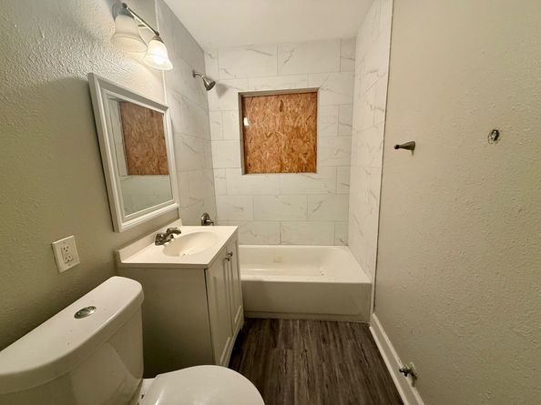 5835 Southseas Street, Houston TX 77033