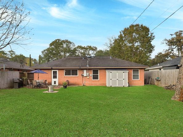 2007 Wakefield Drive, Houston TX 77018